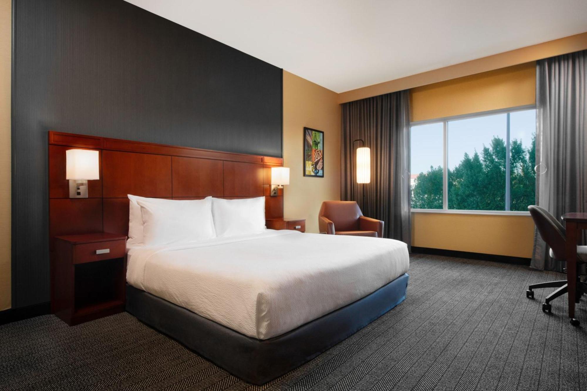 Courtyard By Marriott San Jose North/ Silicon Valley Εξωτερικό φωτογραφία